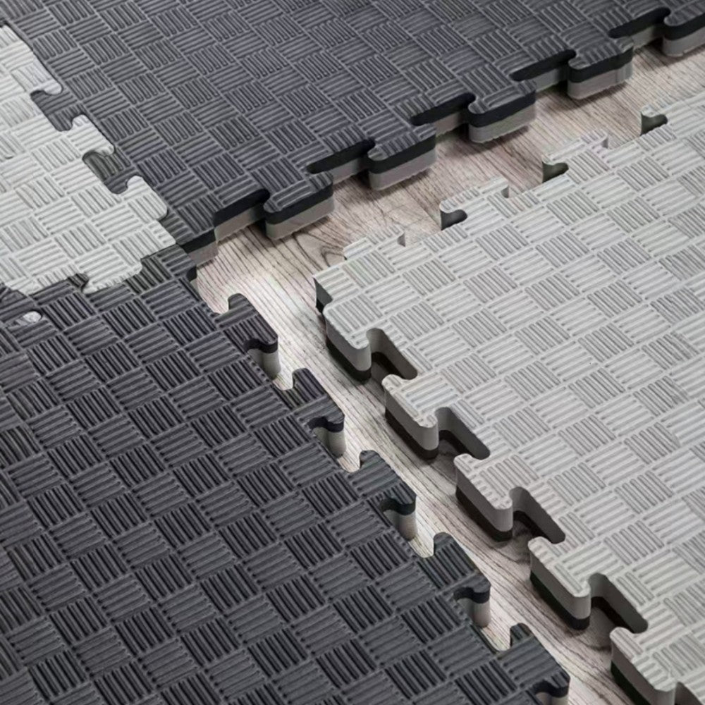 Tatami EVA Reversible 1×1 m (25 mm) – Alto Impacto Negro/Gris